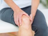 Kết hợp bài thuốc dân gian và liệu pháp y mao mạch điều trị viêm khớp gối hiệu quả